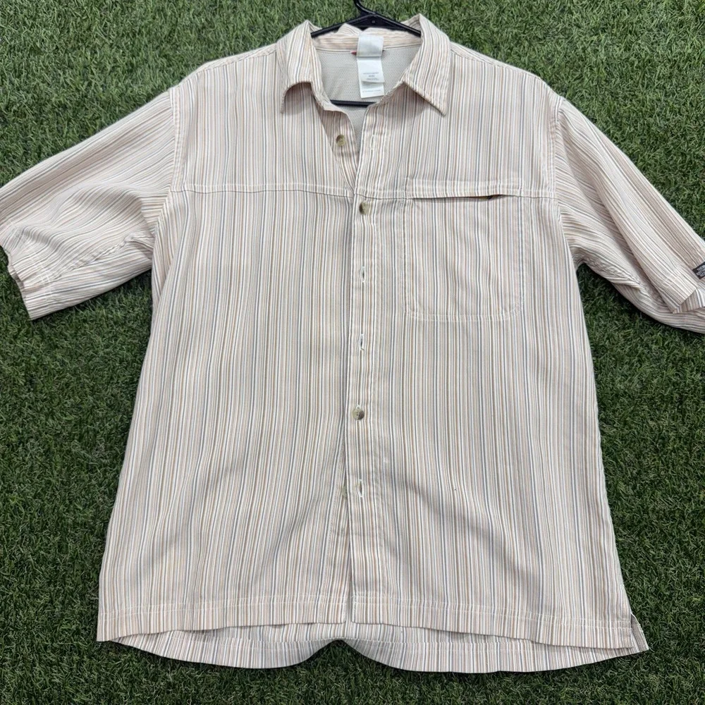 The North Face Mens Medium Striped Button Up Short Sleeve Shirt Outdoor